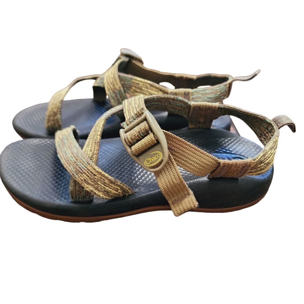 Chaco Z1 Classic green & yellow sandals Sz 5